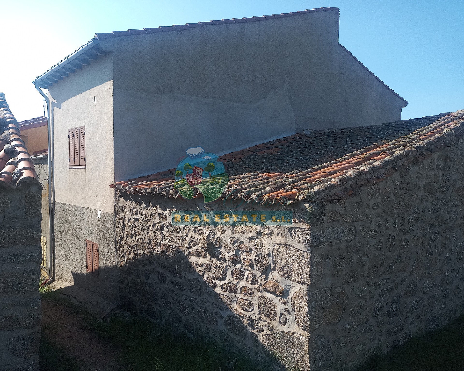Village house in Sierra de Gredos. 