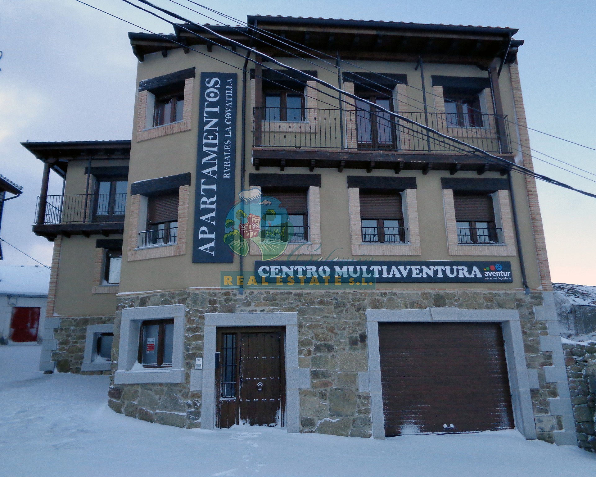 Apartamentos Turísticos y Centro multiaventura en La Covatilla.