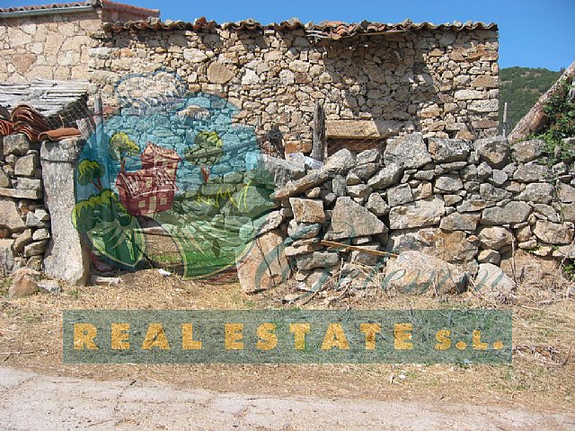 Rustica con pajar y cuadra en Sierra de Gredos.