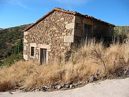 Finca rústica y cuadra en Sierra de Gredos.