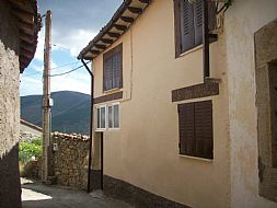 Vivienda rural habitable en Sierra de Gredos.