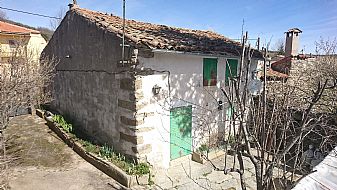 Casa y corral en Sierra de Gredos.