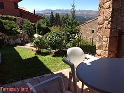 Aislada con jard&#237;n y vistas en Sierra de Gredos.