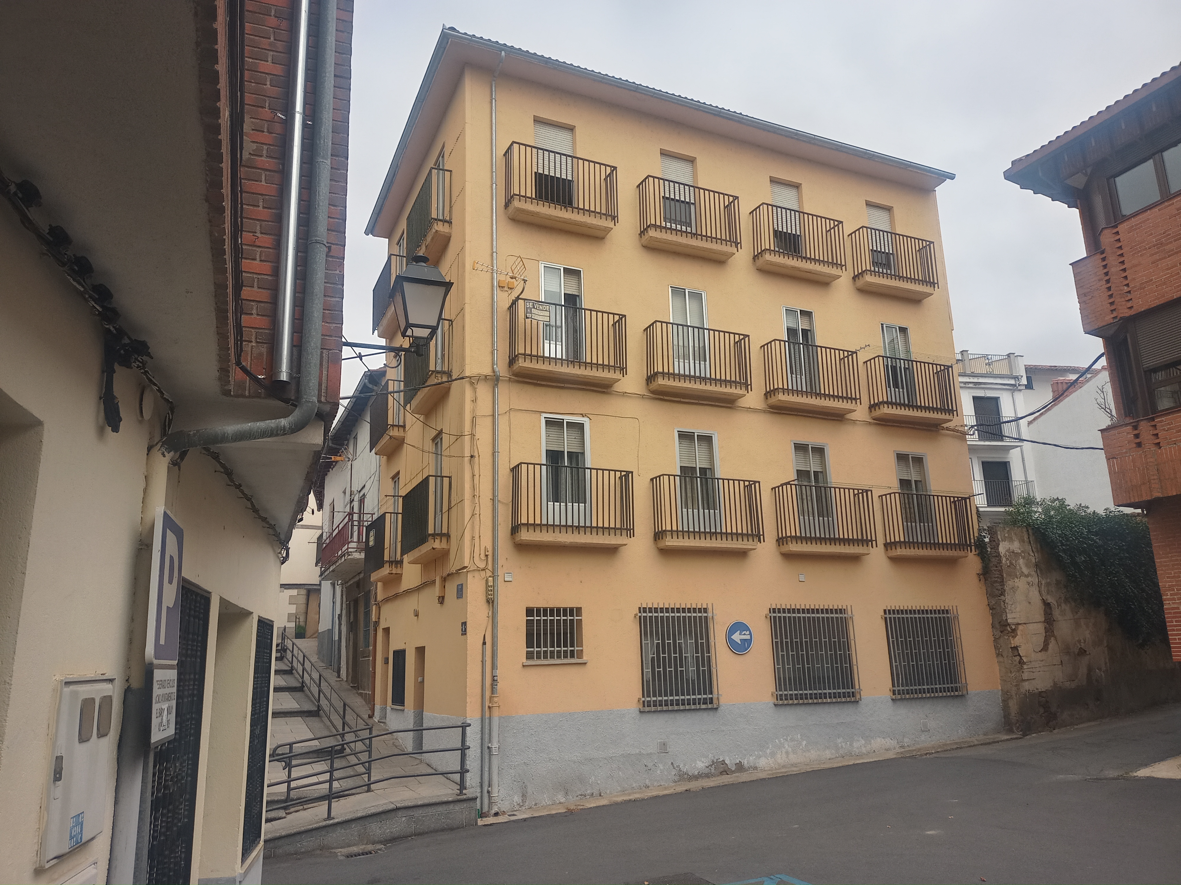 Bloque de viviendas en venta en Barco de Ávila (El)
